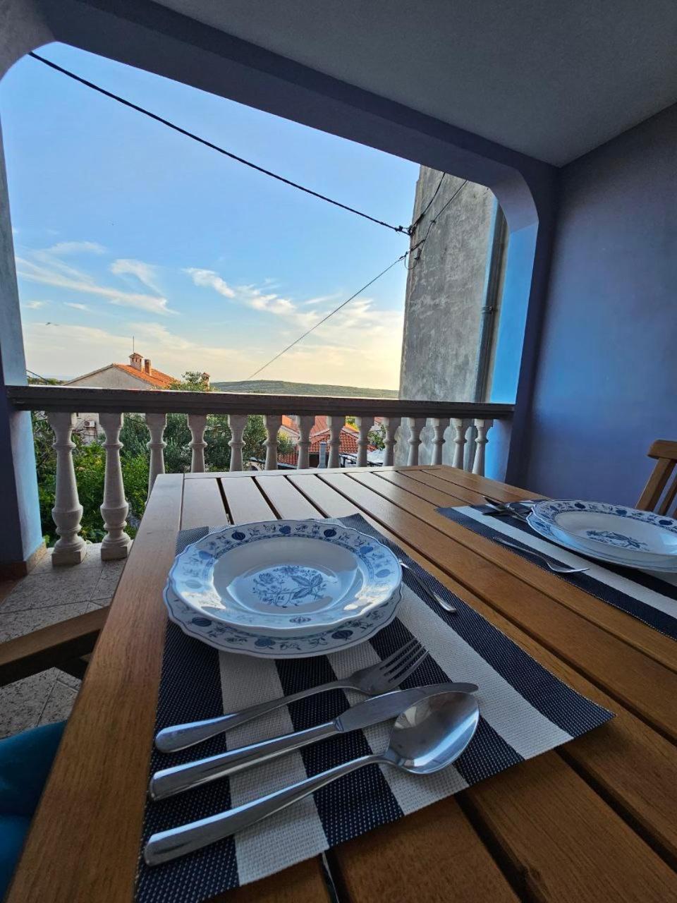 Apartman Lila Cunski Exterior photo