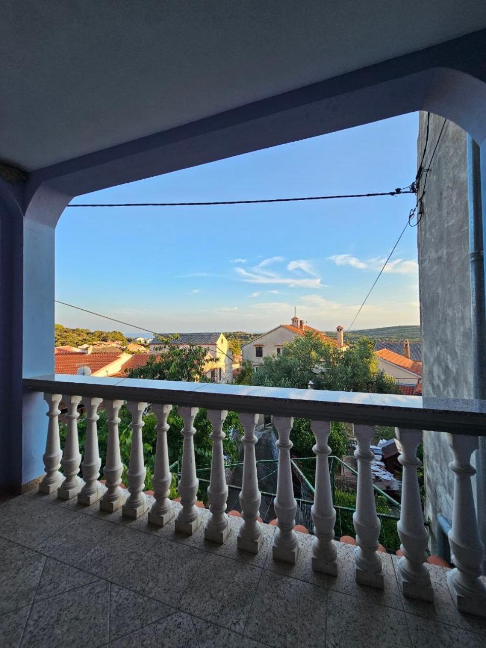 Apartman Lila Cunski Exterior photo